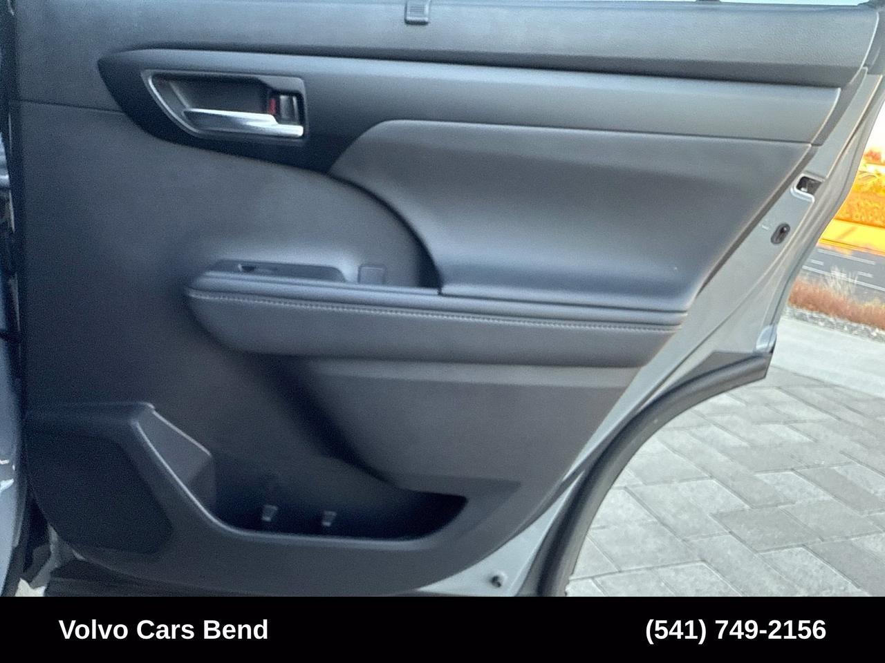 2025 Toyota Highlander Hybrid XLE Bend OR