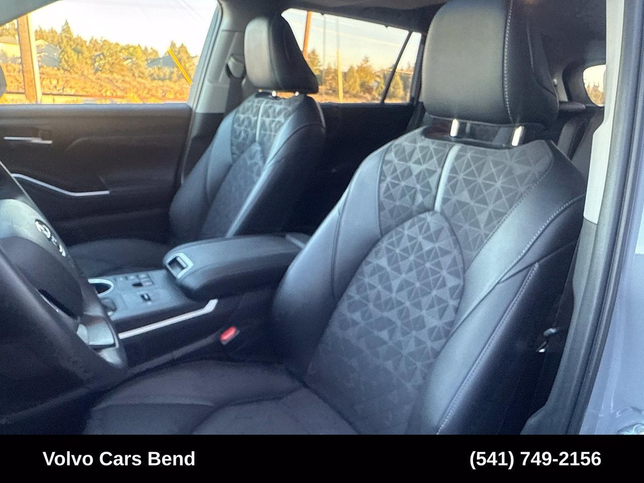 2025 Toyota Highlander Hybrid XLE Bend OR