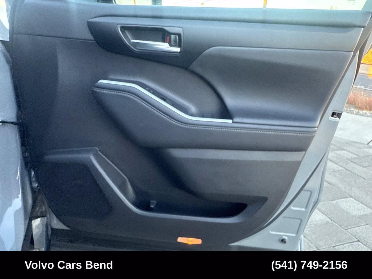 2025 Toyota Highlander Hybrid XLE Bend OR