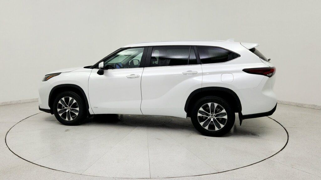 2025 Toyota Highlander Hybrid XLE Laurel MD