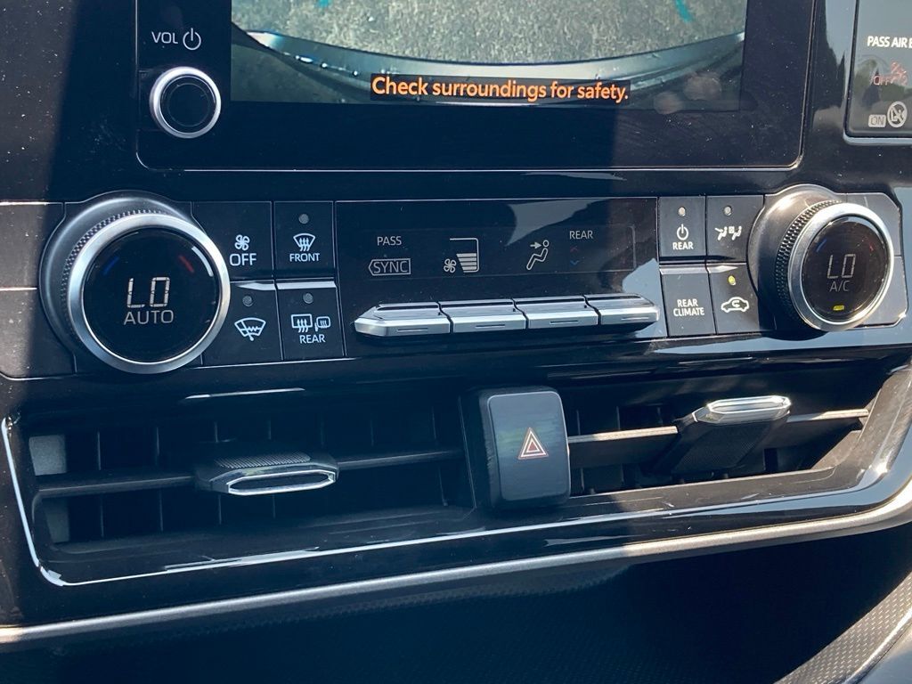 2025 Toyota Highlander LE San Antonio TX