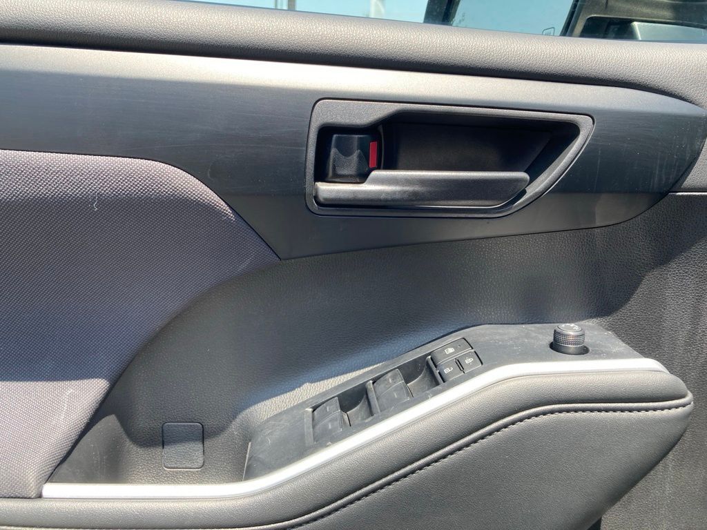 2025 Toyota Highlander LE San Antonio TX