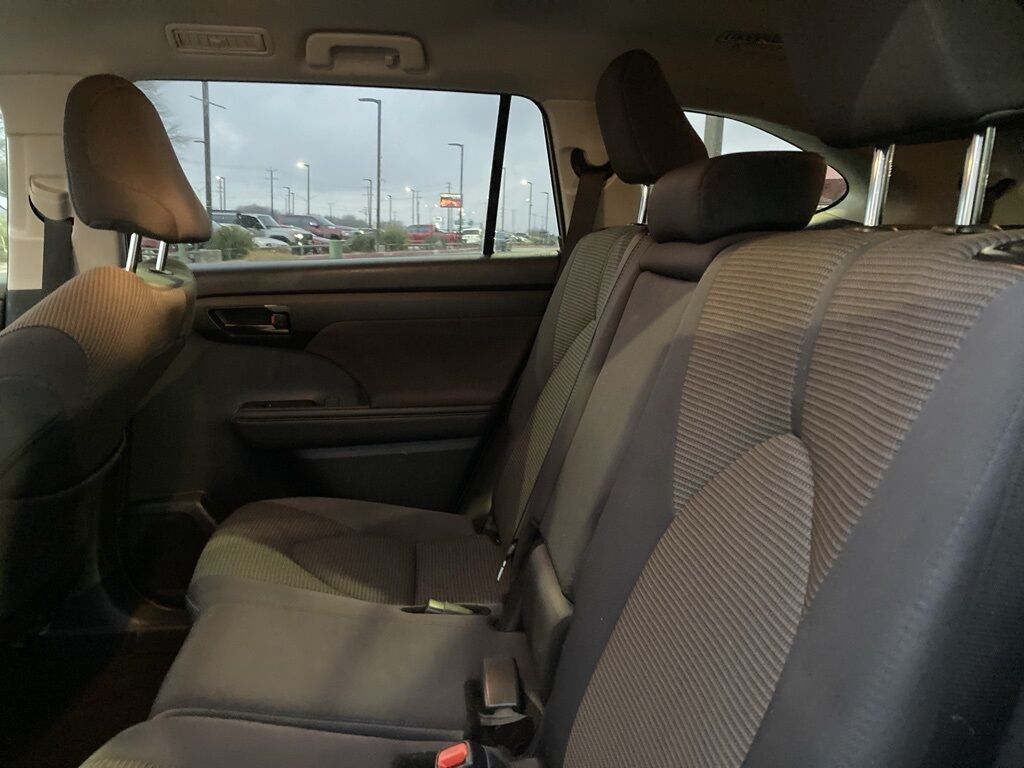 2025 Toyota Highlander LE San Antonio TX