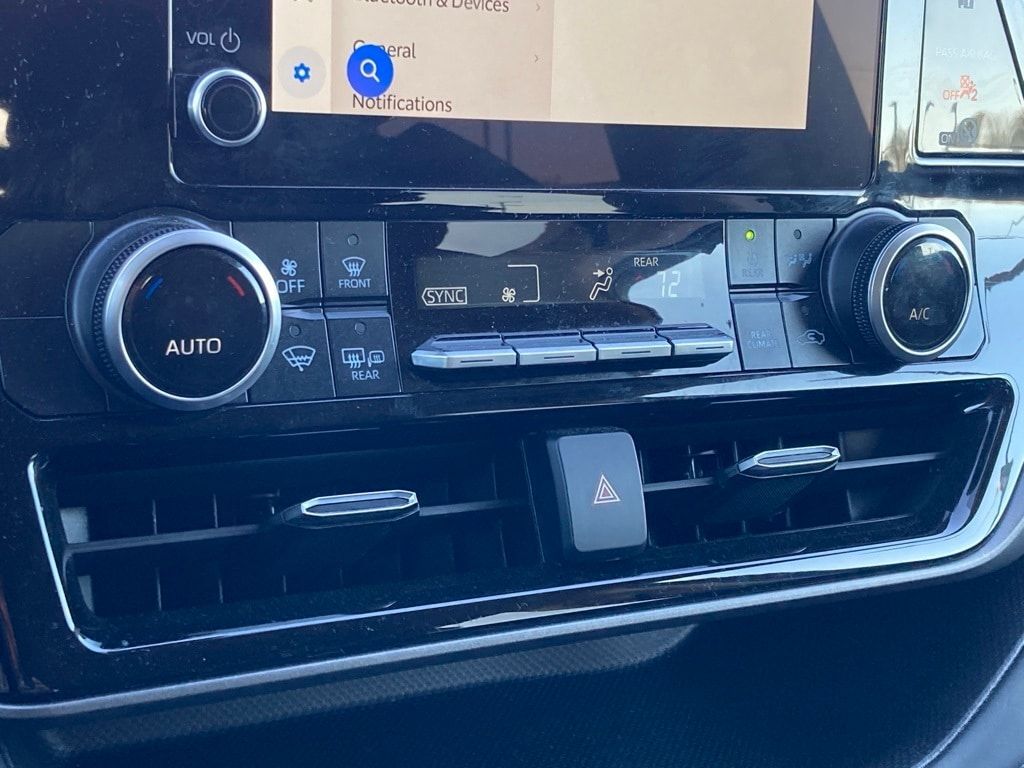 2025 Toyota Highlander LE San Antonio TX