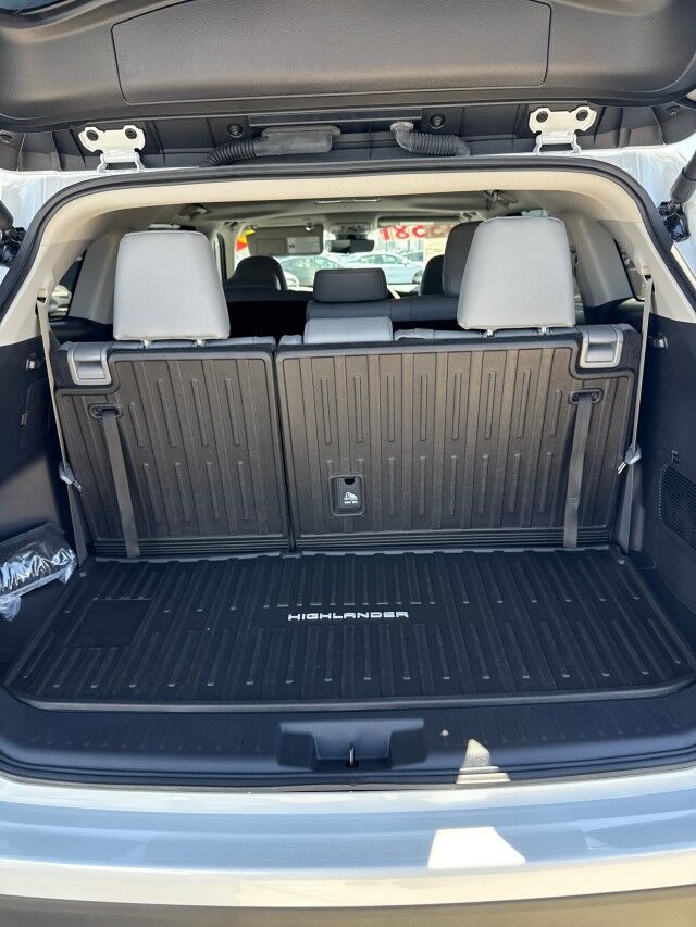 2025 Toyota Highlander LE Yuma AZ