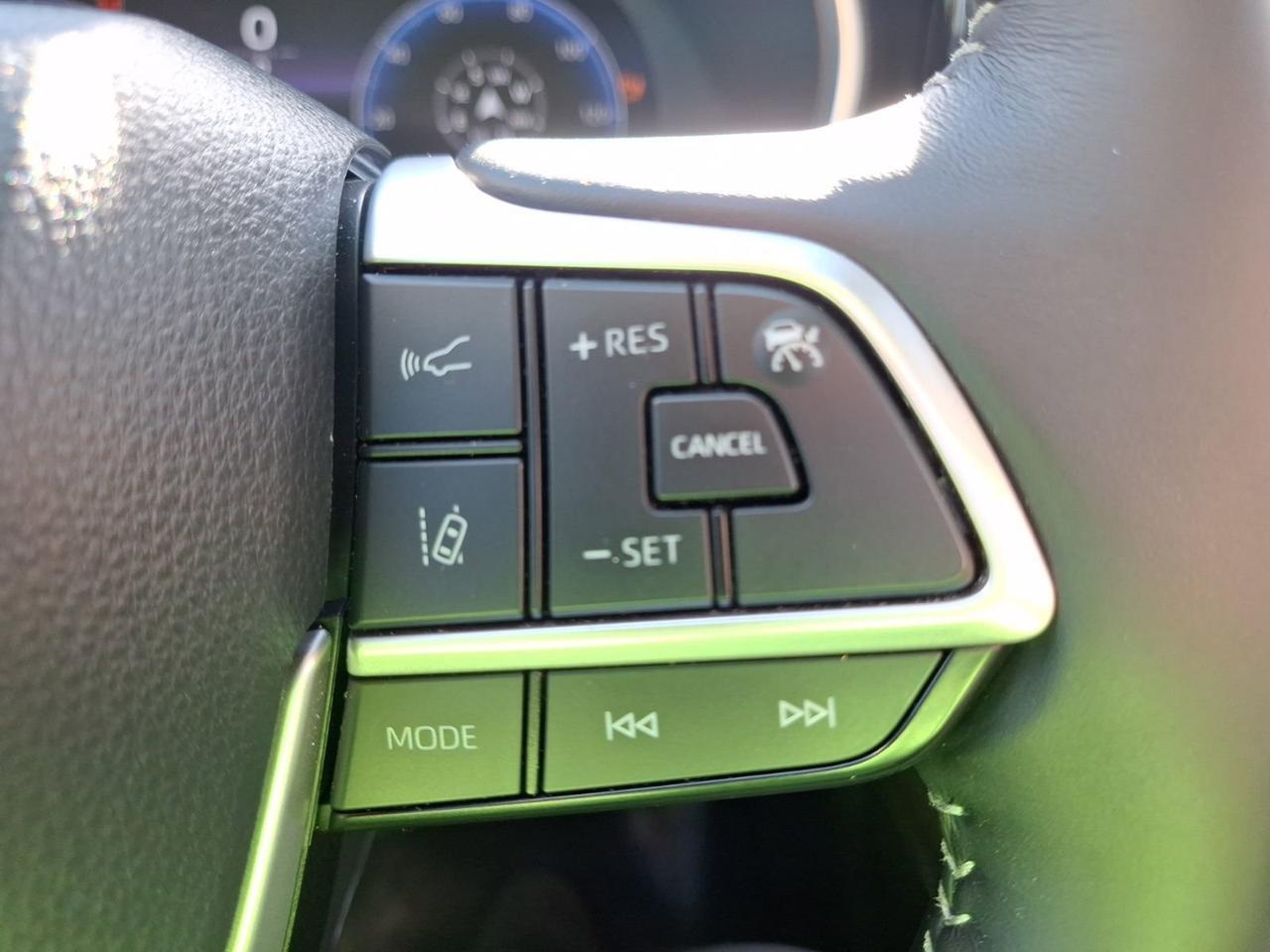 2025 Toyota Highlander Limited Hurst TX