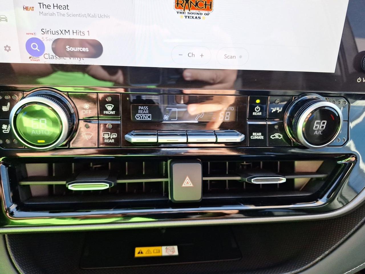 2025 Toyota Highlander Limited Hurst TX