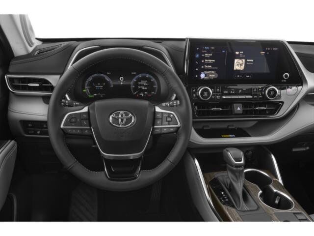 2025 Toyota Highlander Limited Hurst TX
