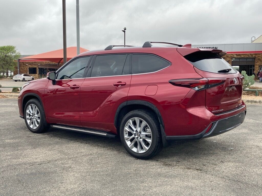 2025 Toyota Highlander Limited San Antonio TX