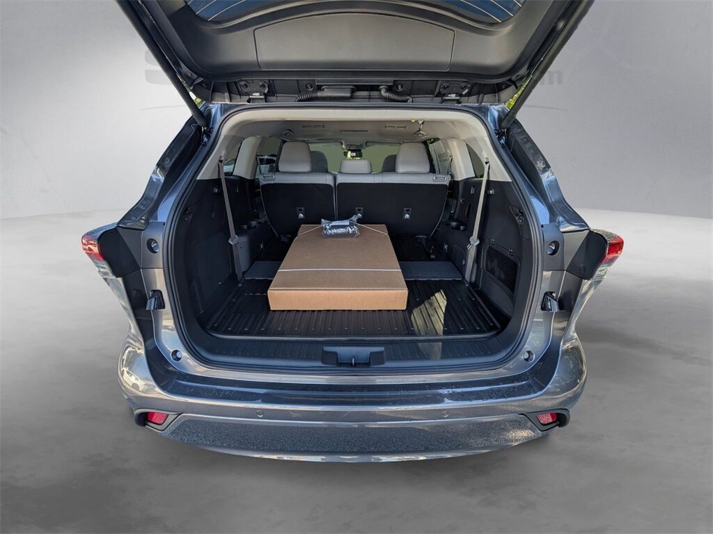 2025 Toyota Highlander Limited Cockeysville MD