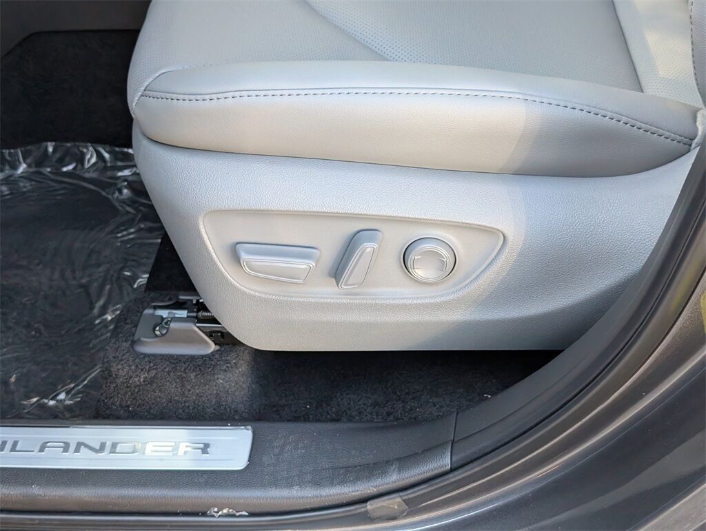 2025 Toyota Highlander Limited Cockeysville MD