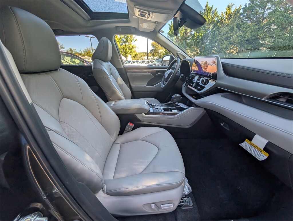 2025 Toyota Highlander Limited Cockeysville MD