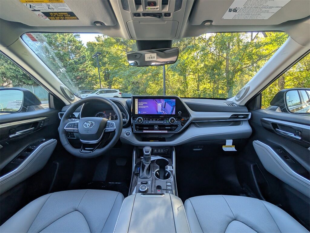 2025 Toyota Highlander Limited Cockeysville MD