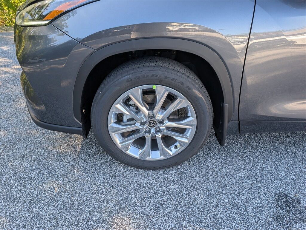 2025 Toyota Highlander Limited Cockeysville MD