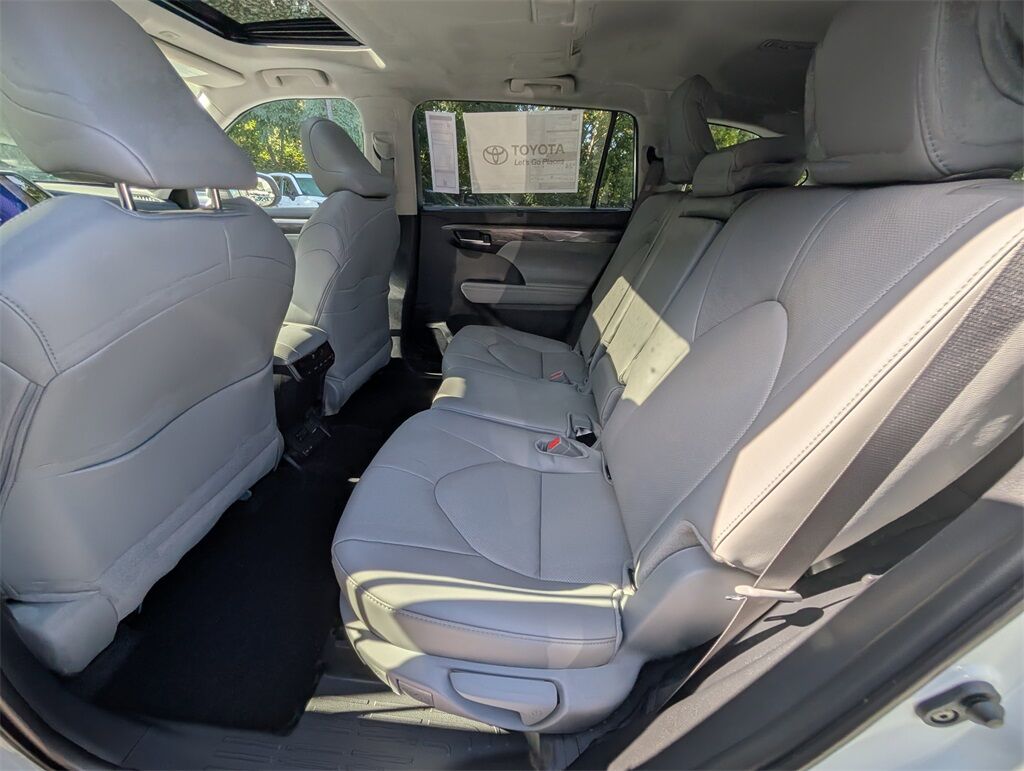 2025 Toyota Highlander Limited