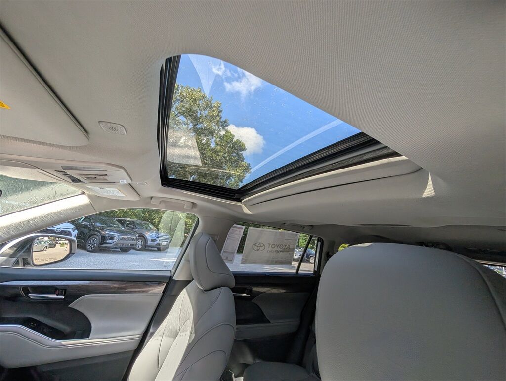 2025 Toyota Highlander Limited