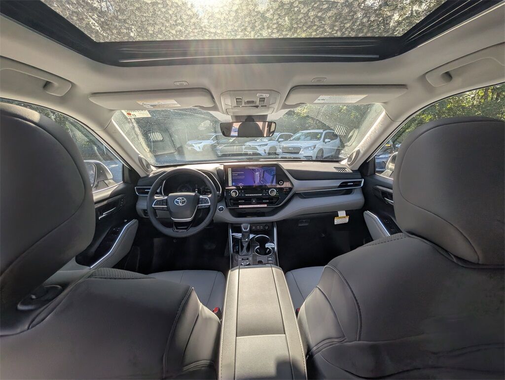 2025 Toyota Highlander Limited