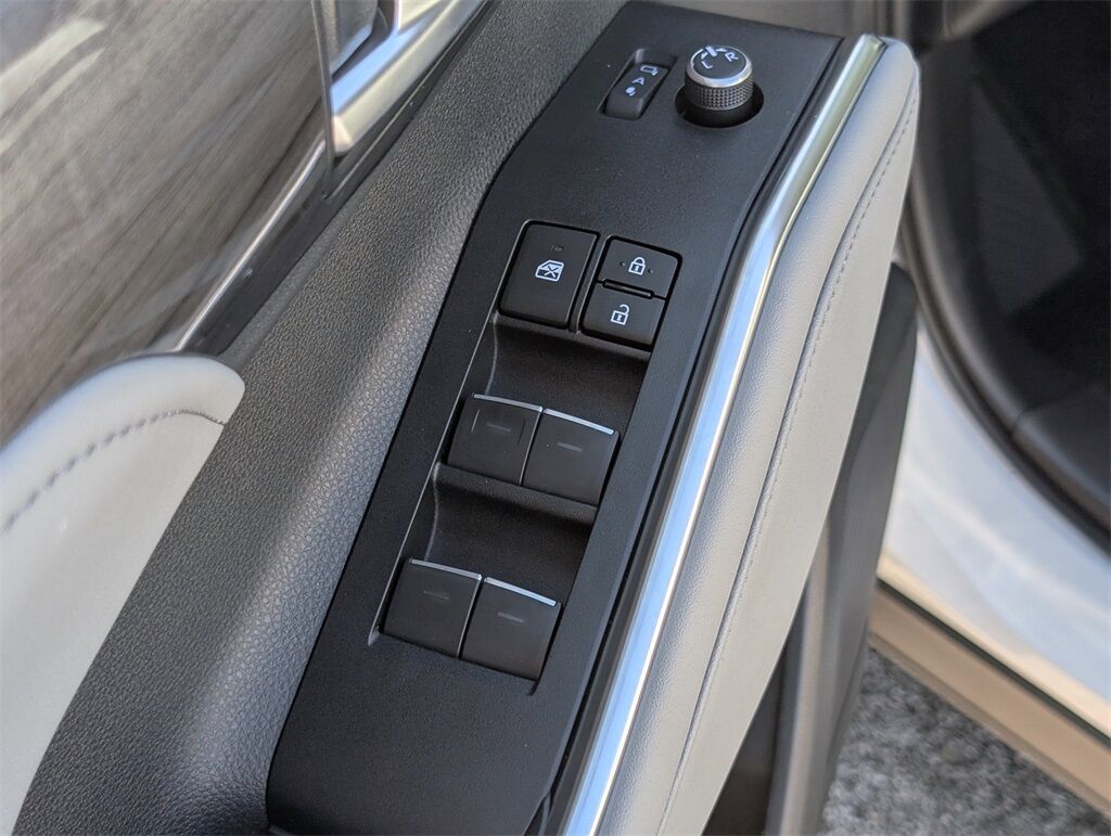2025 Toyota Highlander Limited