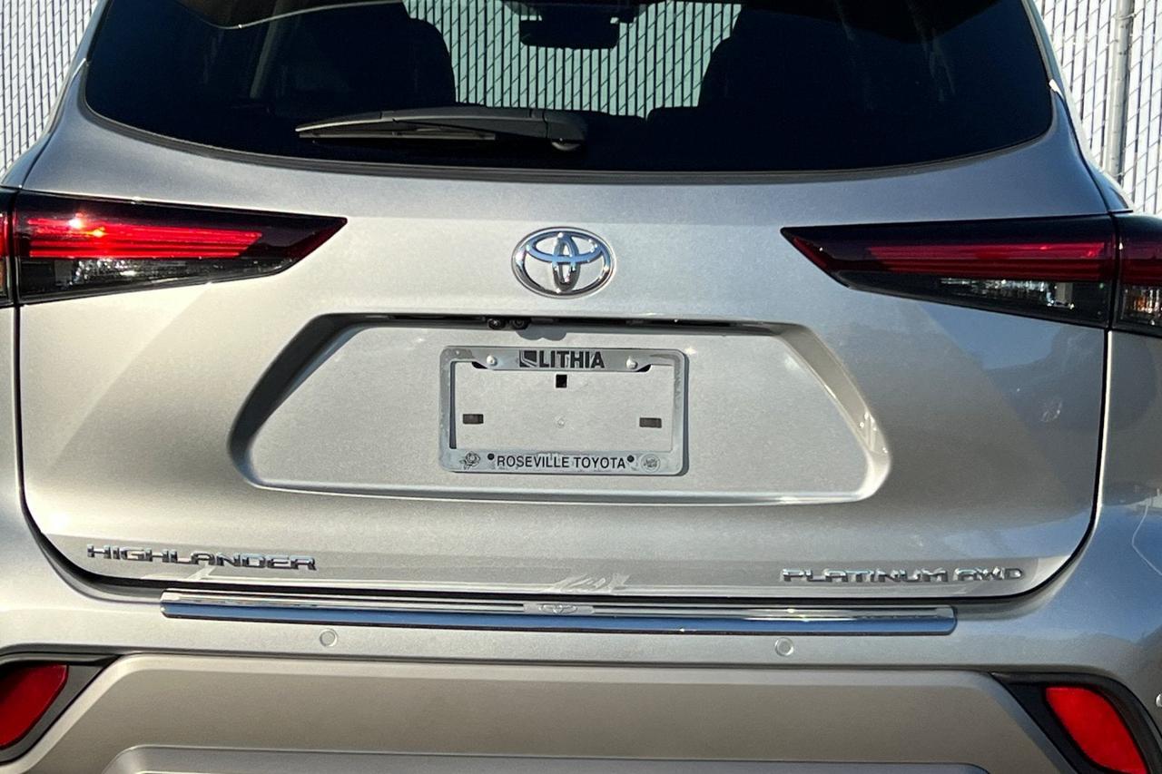 2025 Toyota Highlander Platinum Roseville CA