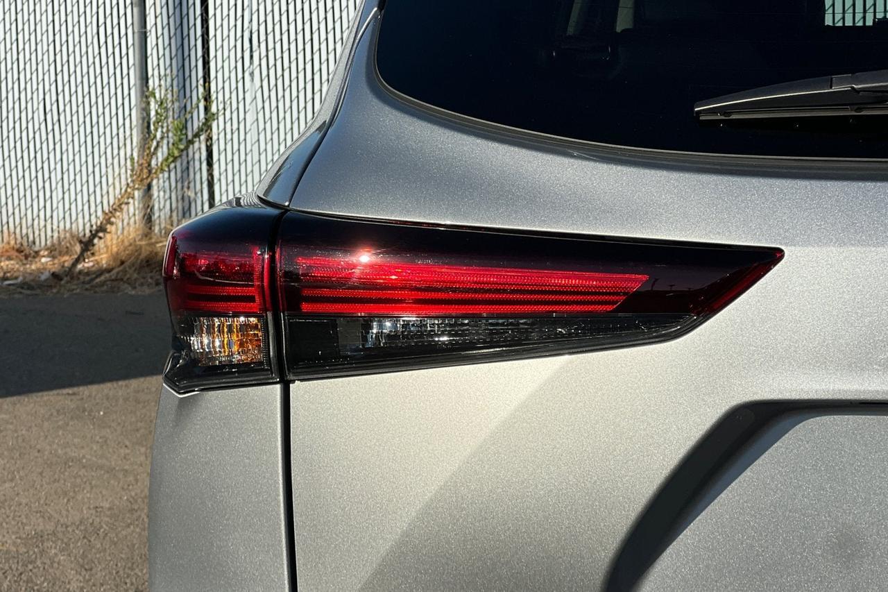 2025 Toyota Highlander Platinum Roseville CA