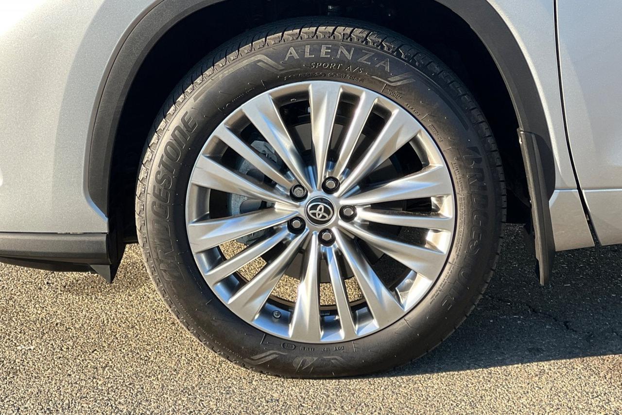 2025 Toyota Highlander Platinum Roseville CA