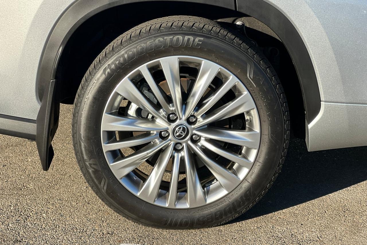 2025 Toyota Highlander Platinum Roseville CA