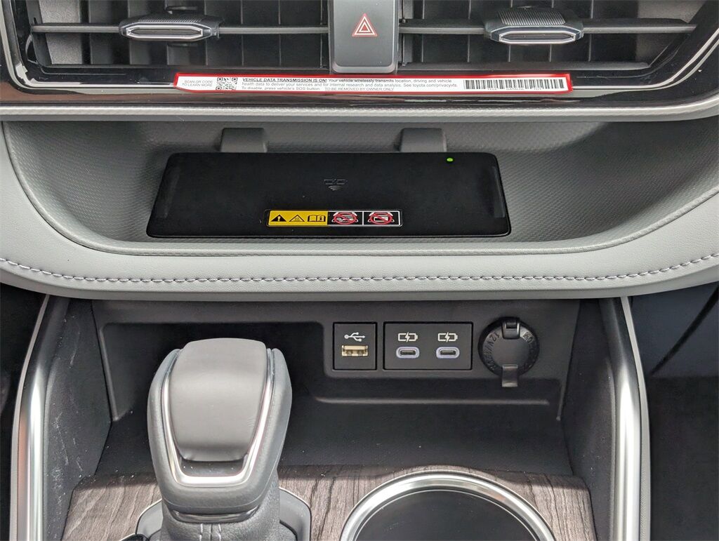 2025 Toyota Highlander Platinum
