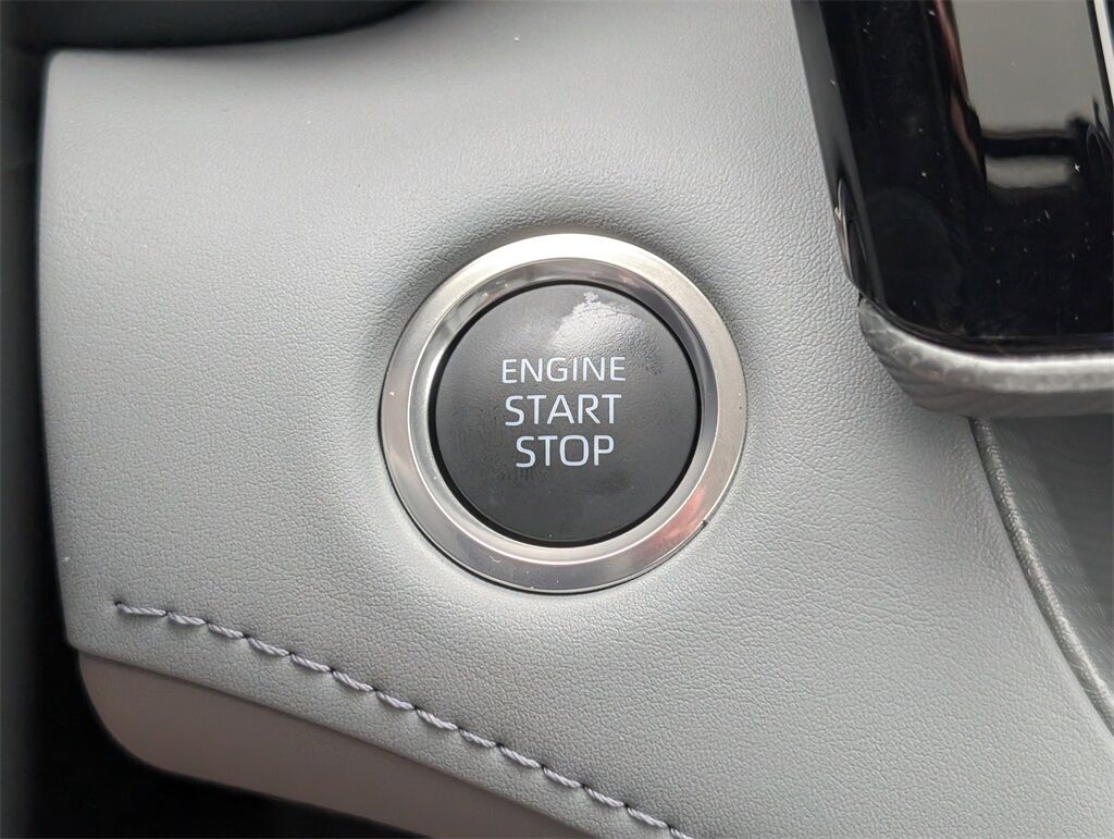 2025 Toyota Highlander Platinum