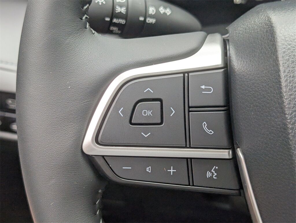 2025 Toyota Highlander Platinum