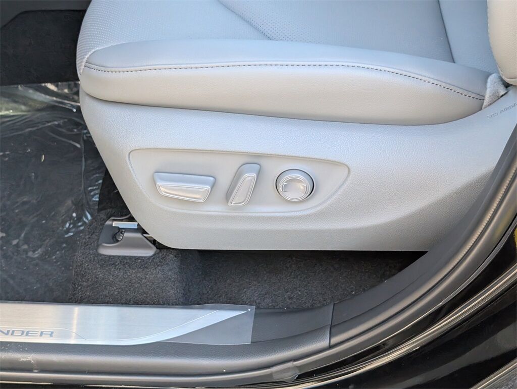 2025 Toyota Highlander Platinum Cockeysville MD