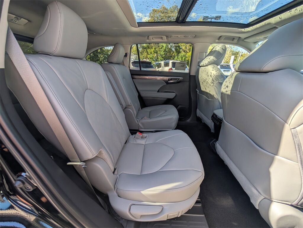 2025 Toyota Highlander Platinum Cockeysville MD