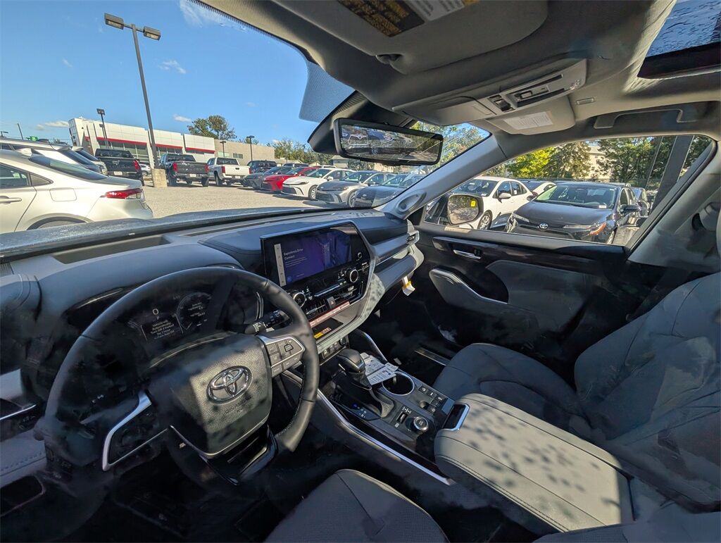 2025 Toyota Highlander Platinum Cockeysville MD