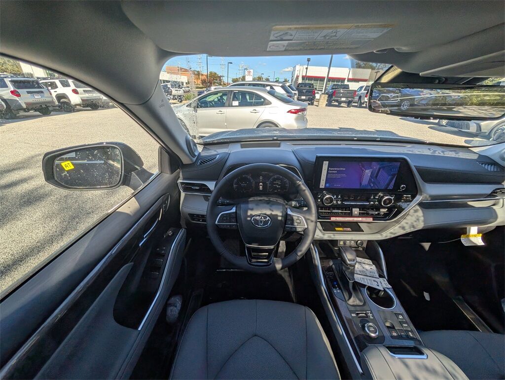 2025 Toyota Highlander Platinum Cockeysville MD