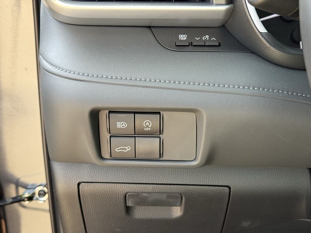 2025 Toyota Highlander XLE Crestwood KY