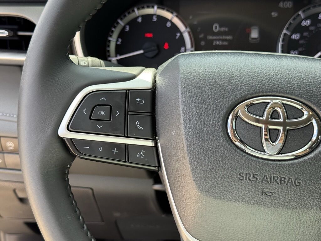 2025 Toyota Highlander XLE Crestwood KY