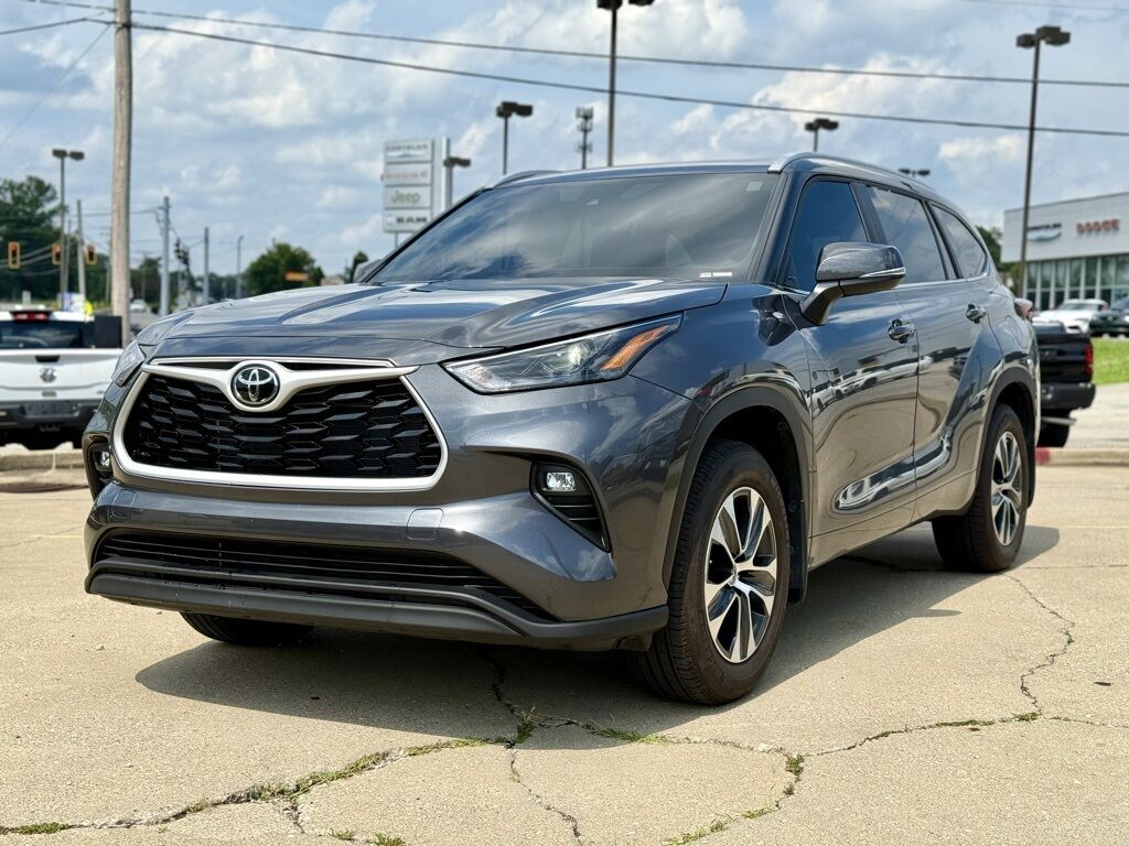 2025 Toyota Highlander XLE Crestwood KY