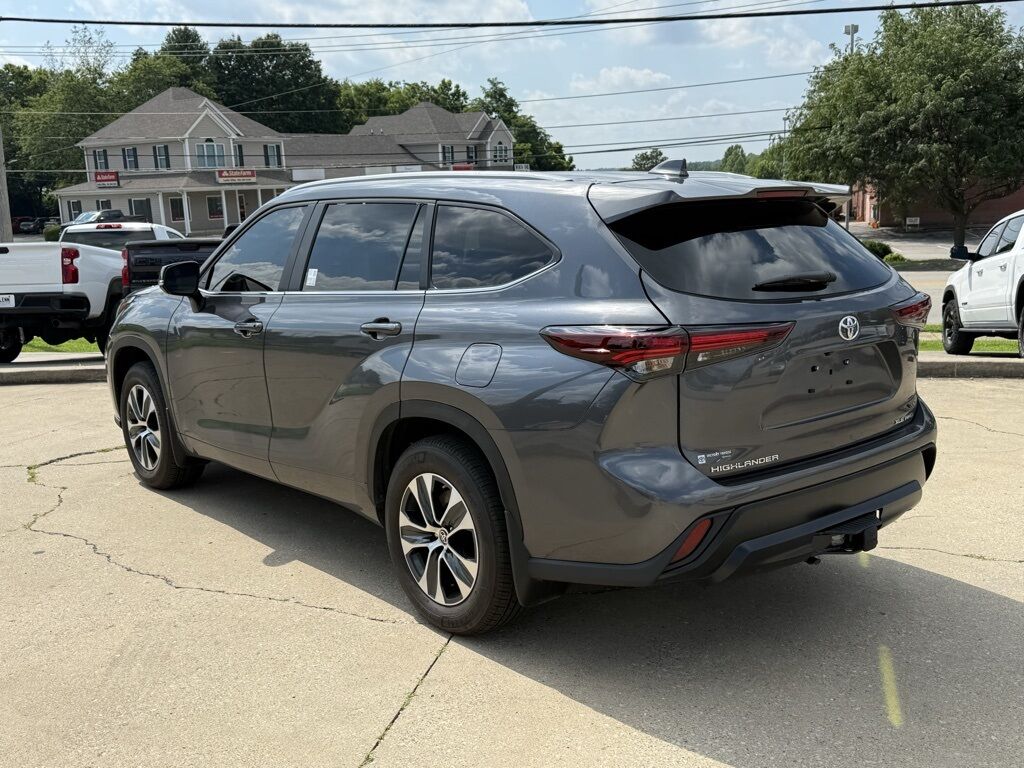 2025 Toyota Highlander XLE Crestwood KY