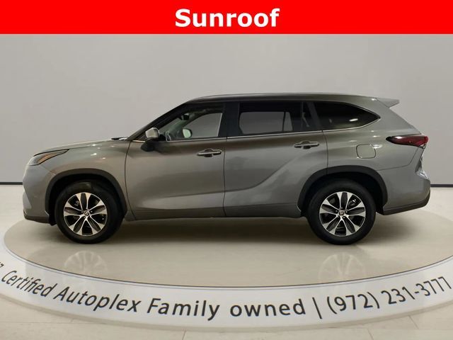 2025 Toyota Highlander XLE
