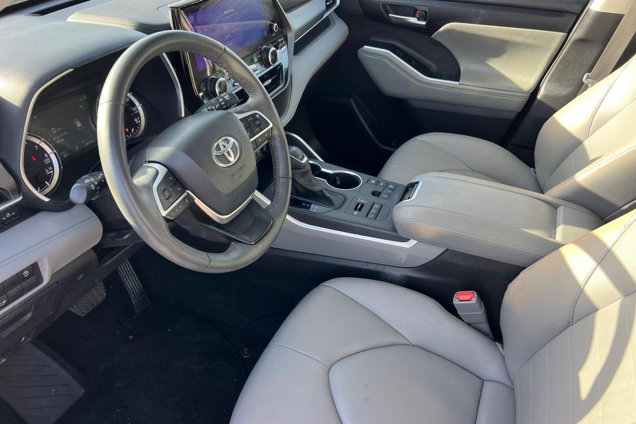 2025 Toyota Highlander XLE Roseville CA
