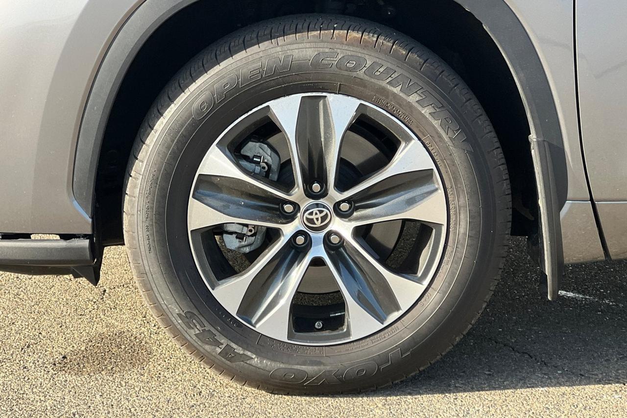 2025 Toyota Highlander XLE Roseville CA