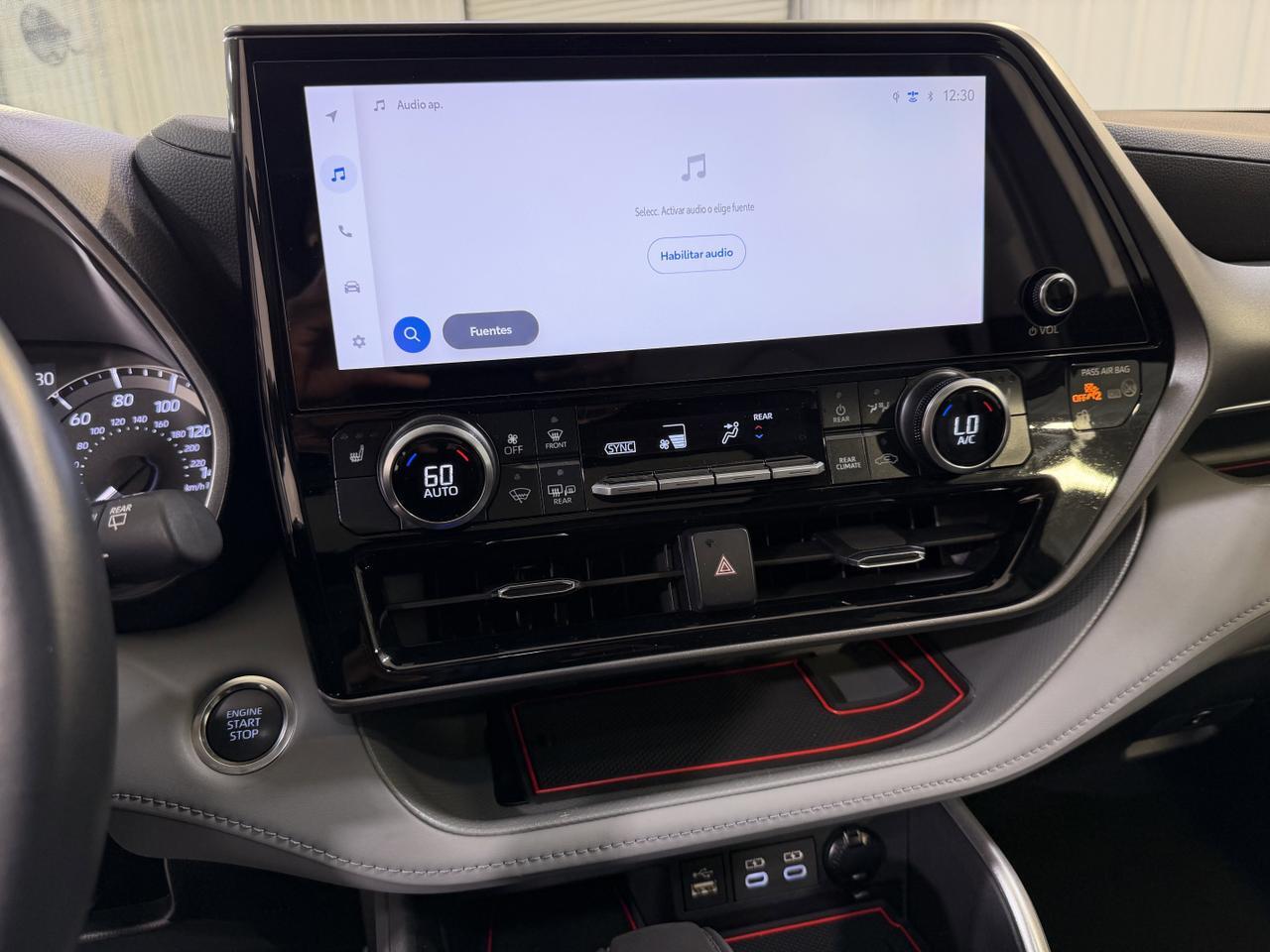 2025 Toyota Highlander XLE San Antonio TX