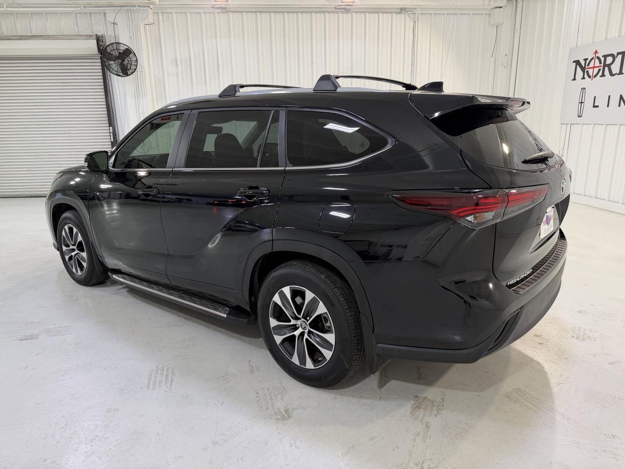 2025 Toyota Highlander XLE San Antonio TX