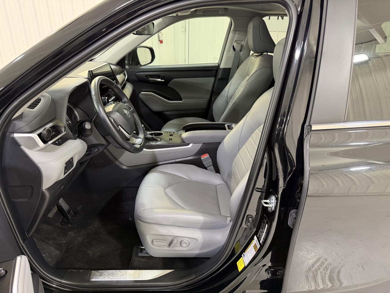 2025 Toyota Highlander XLE San Antonio TX