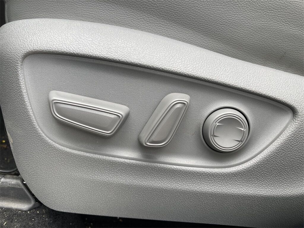 2025 Toyota Highlander XLE San Antonio TX