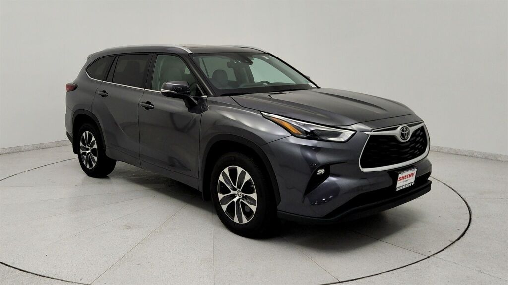 2025 Toyota Highlander XLE