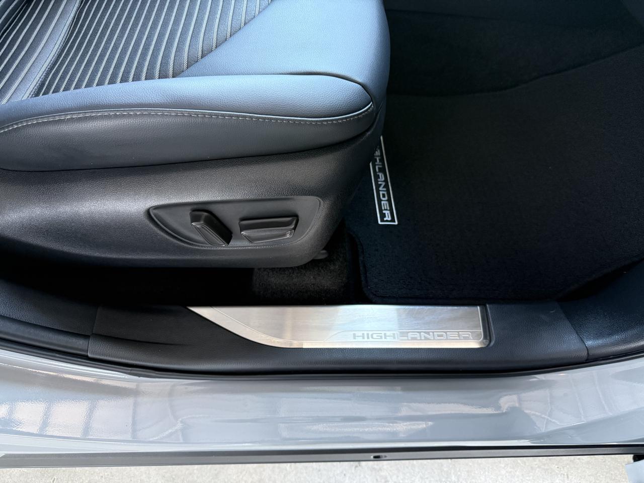 2025 Toyota Highlander XSE Knoxville TN