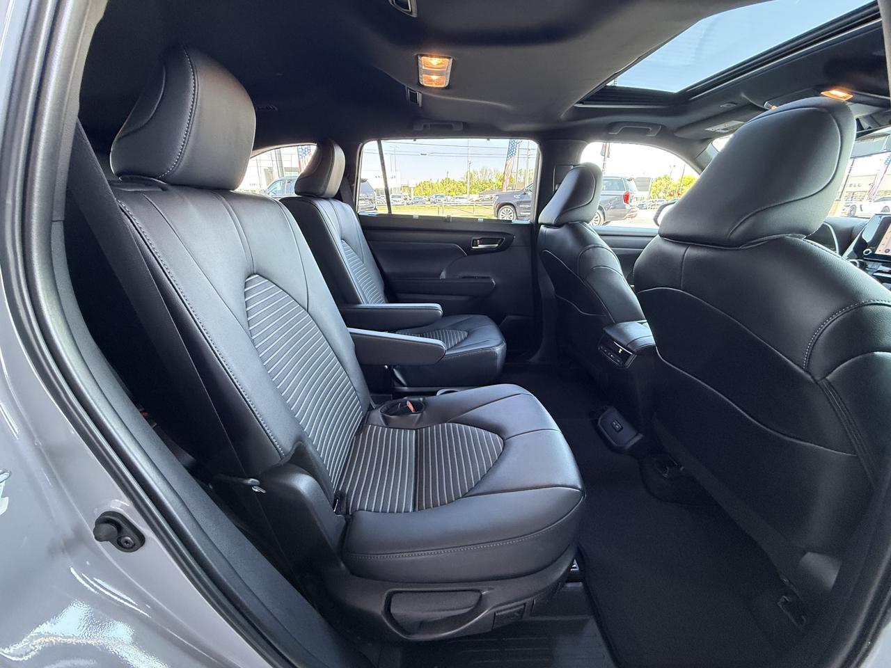 2025 Toyota Highlander XSE Knoxville TN