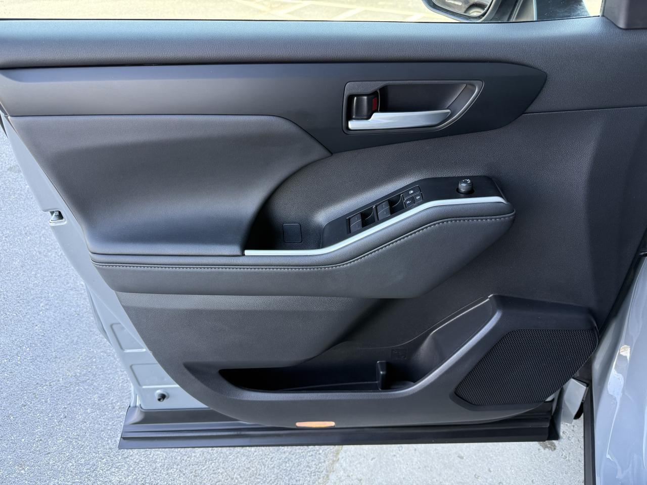 2025 Toyota Highlander XSE Knoxville TN