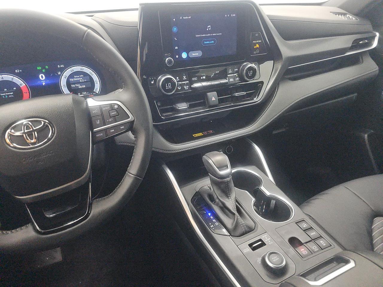 2025 Toyota Highlander XSE Knoxville TN