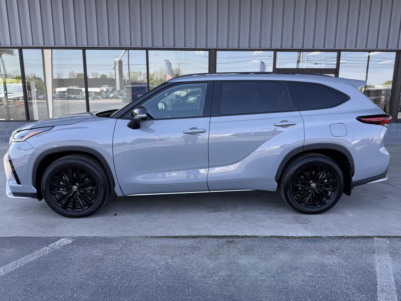 2025 Toyota Highlander XSE Knoxville TN